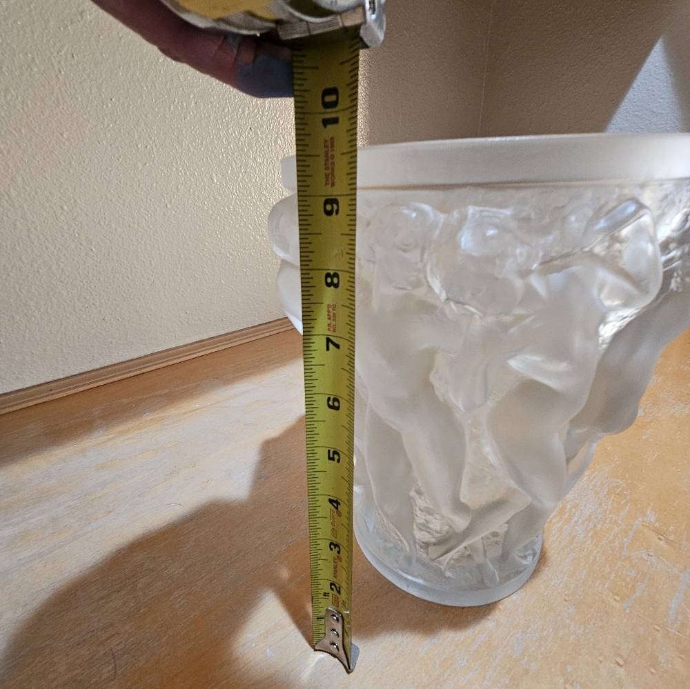 Lalique Crystal Vase - Picture 7 of 7